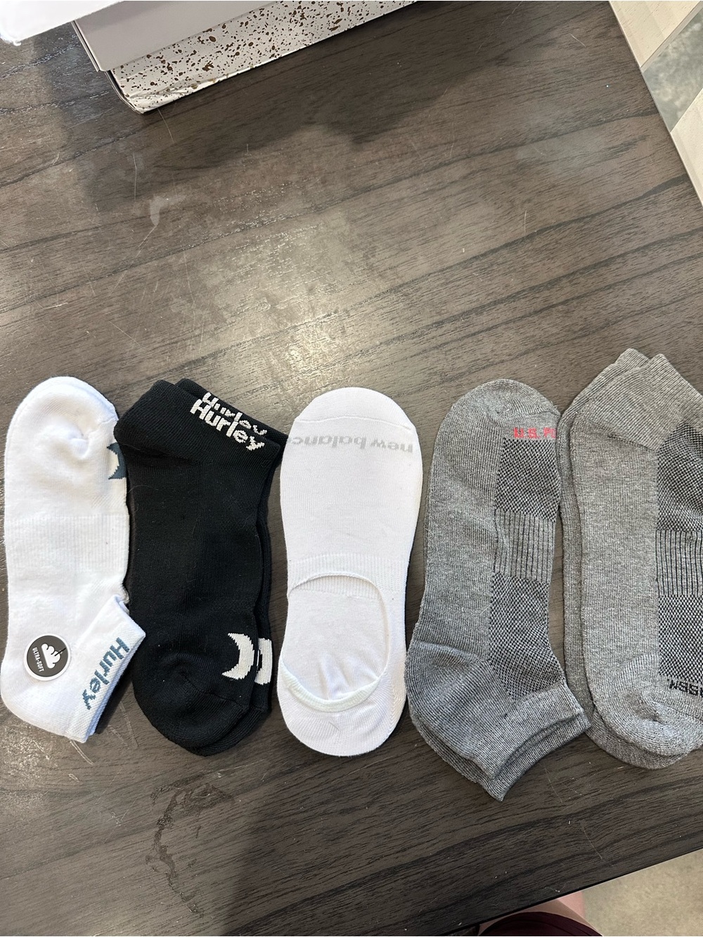 Hurley New Balance U.S. Polo Assn. Men's Ultra-Soft No-Show Socks 5 Pairs